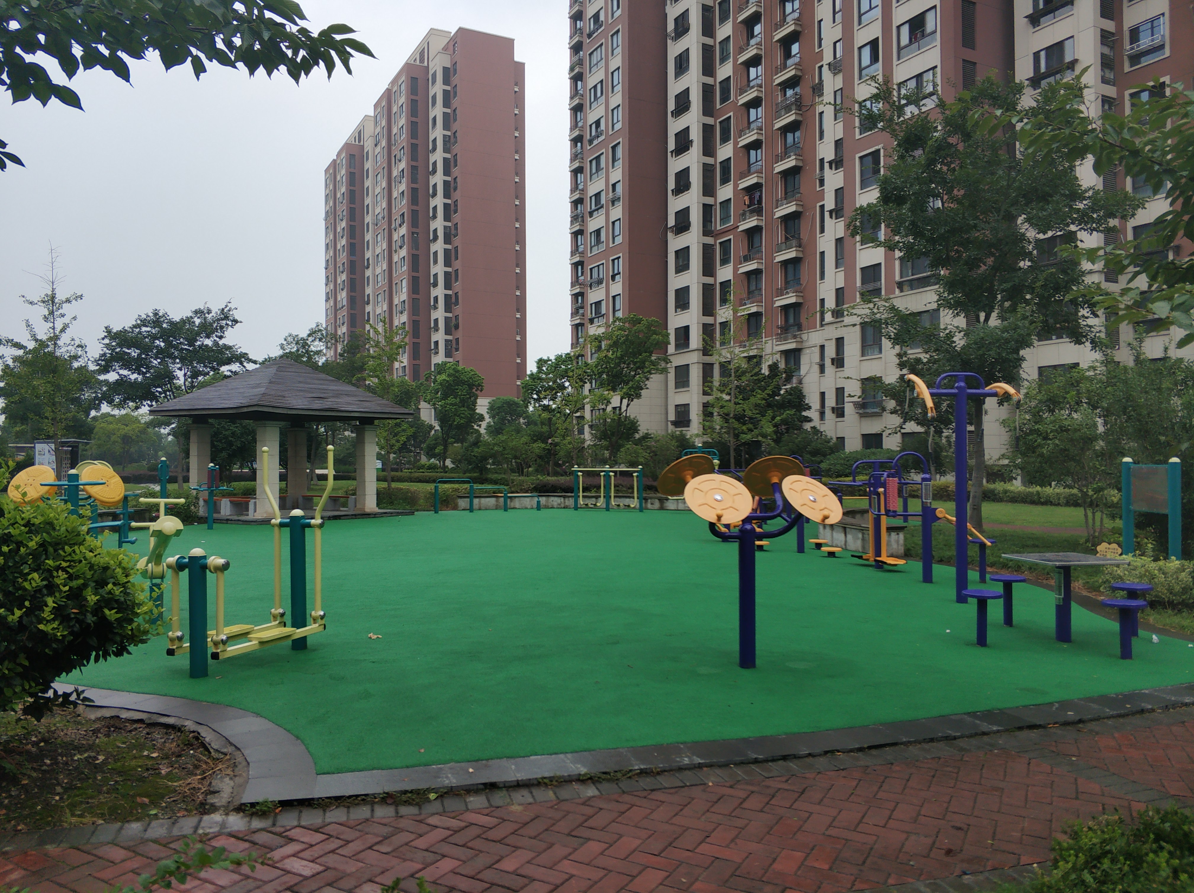 趙屯浦社區(qū)健身點