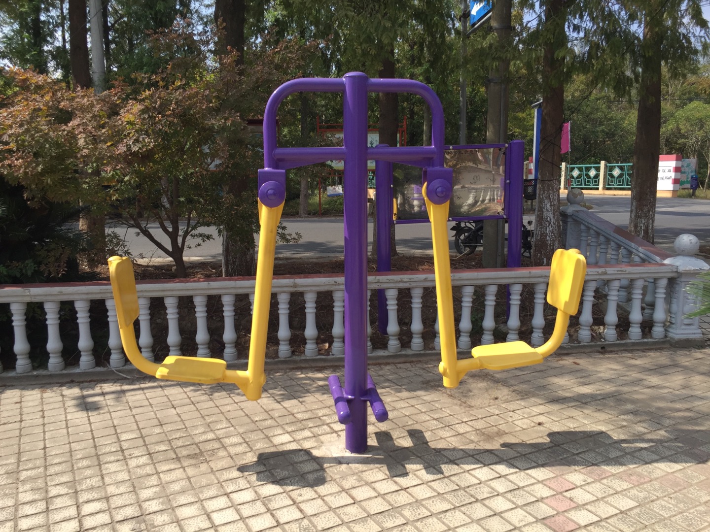 雙位蹬力器 雙位蹬力器