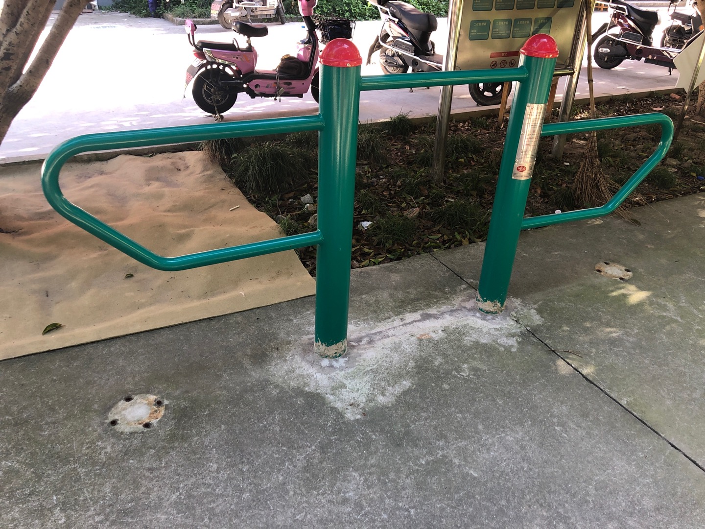 三聯(lián)壓腿架 三聯(lián)壓腿架