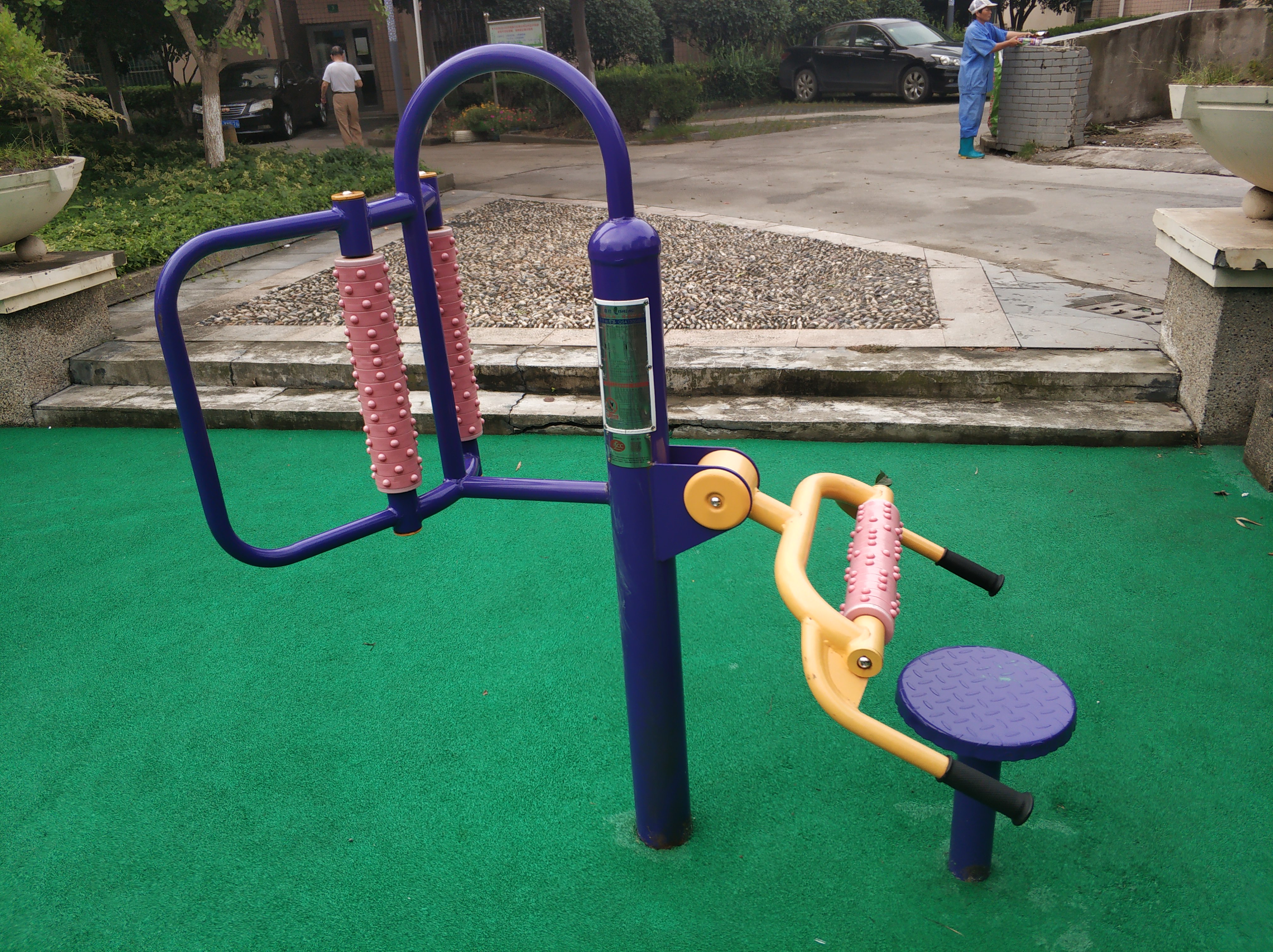 腰背按摩器 腰背按摩器