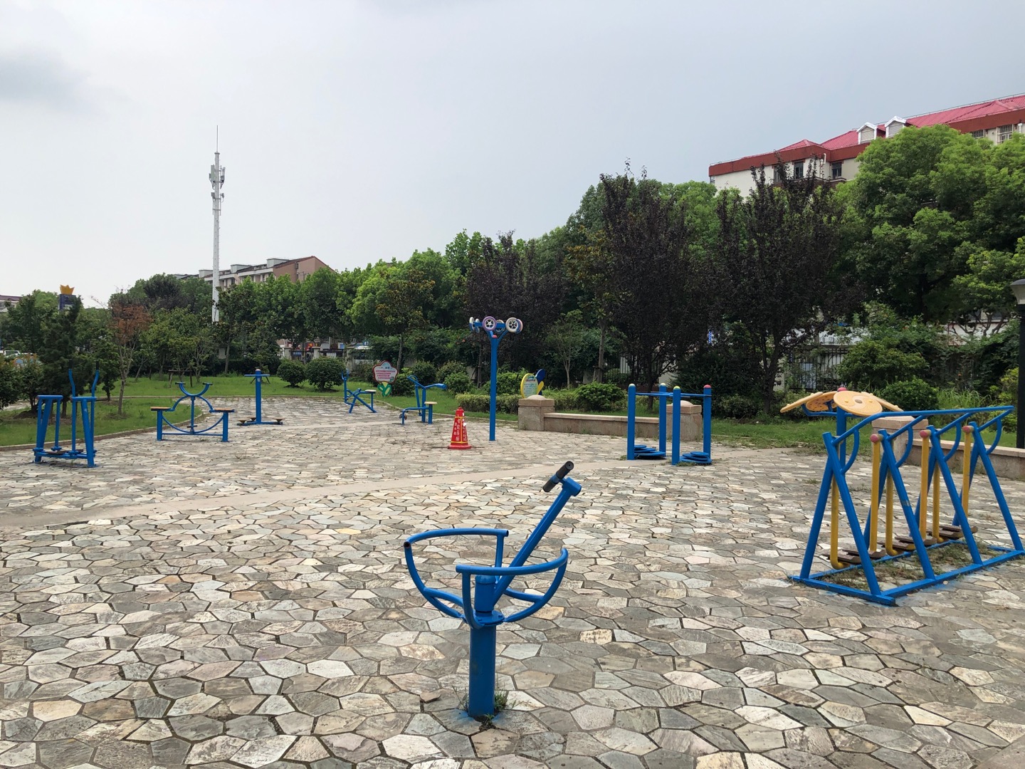 江佳社區(qū)健身點(diǎn)