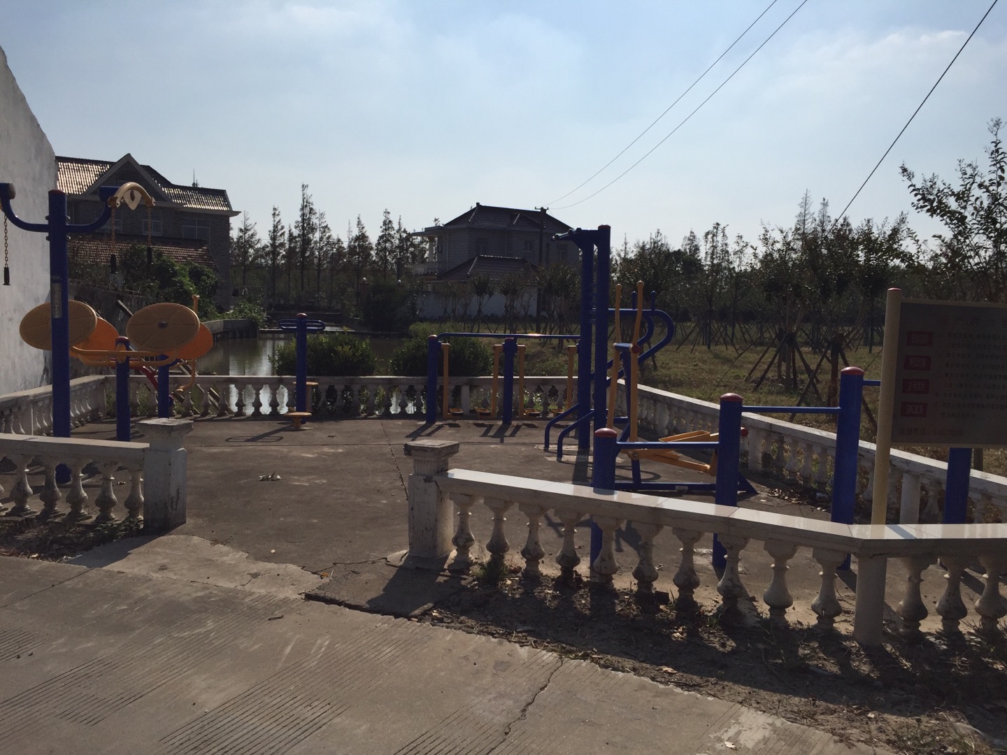 增產(chǎn)村六組健身點