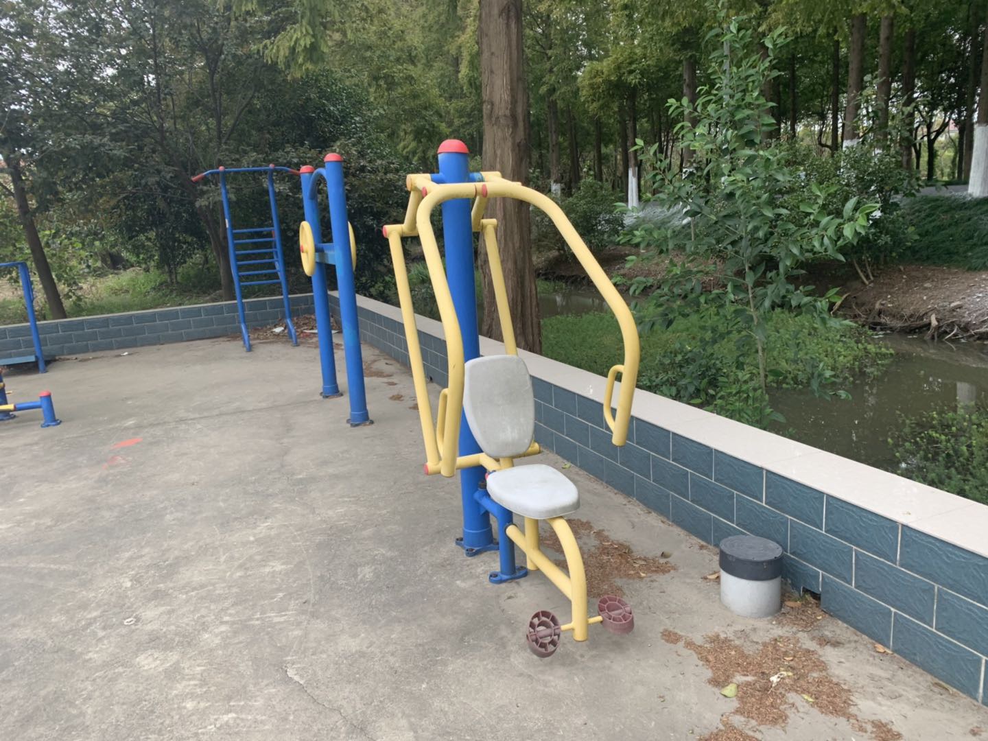 自重拉胸器 自重拉胸器