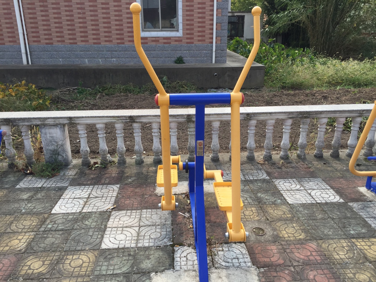 室外橢圓機(jī) 室外橢圓機(jī)