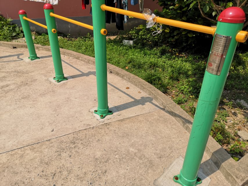 多聯(lián)壓腿架 多聯(lián)壓腿架