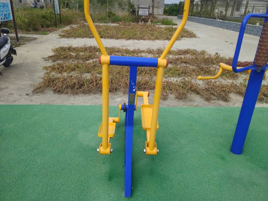 室外橢圓機(jī) 室外橢圓機(jī)