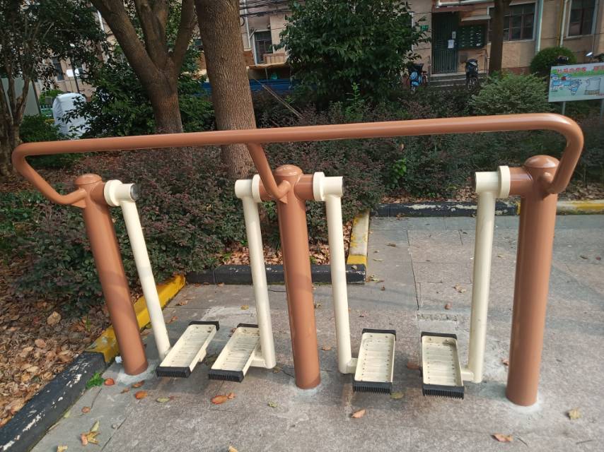 二位太空漫步機(jī) 二位太空漫步機(jī)