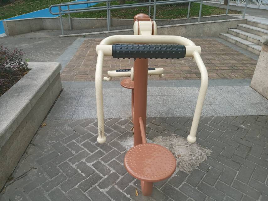 頸腰按摩器 頸腰按摩器