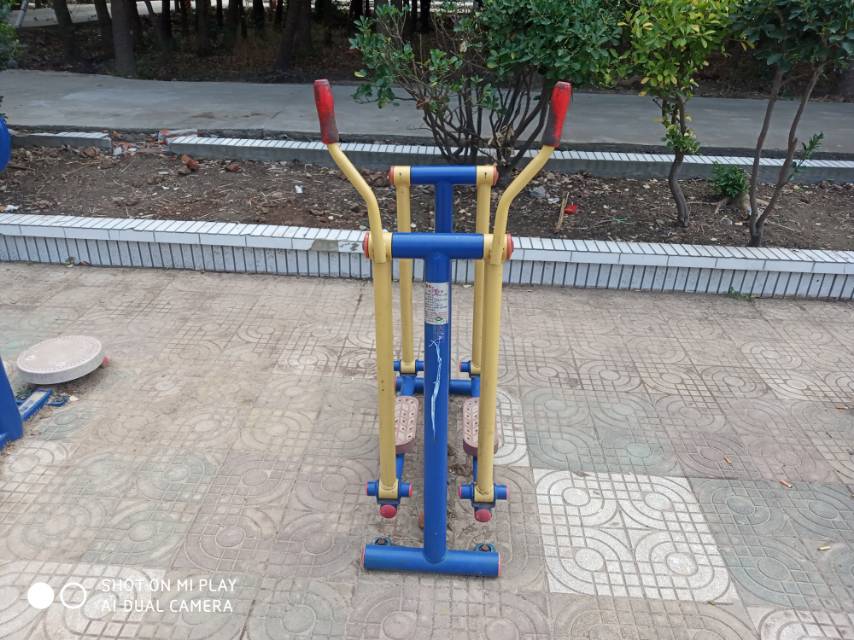 太空漫步器 太空漫步器