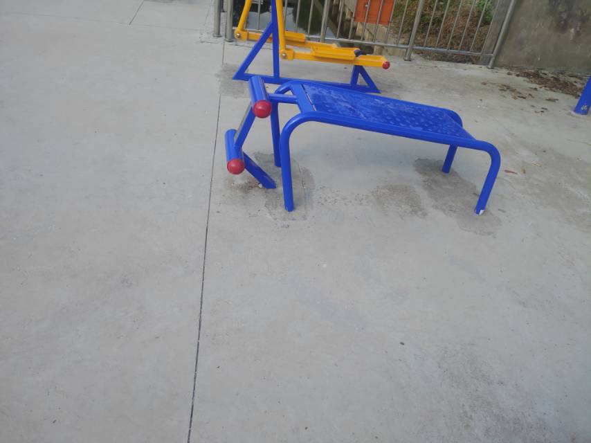 仰臥起坐板 仰臥起坐板