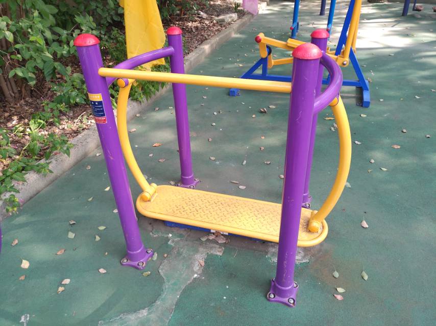 晃板健身器 晃板健身器