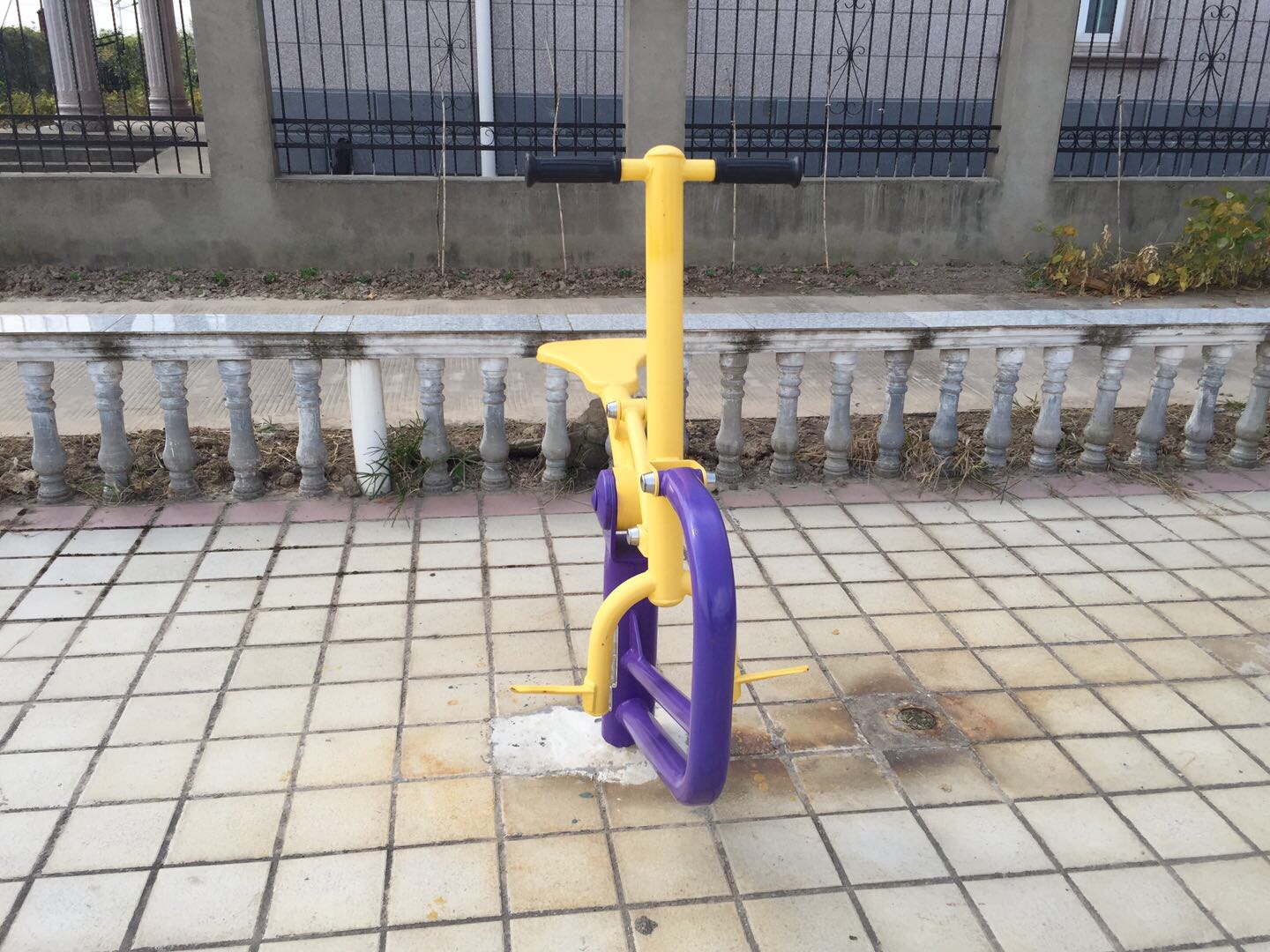 健騎機(jī) 健騎機(jī)