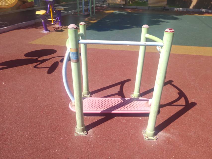 晃板健身器 晃板健身器