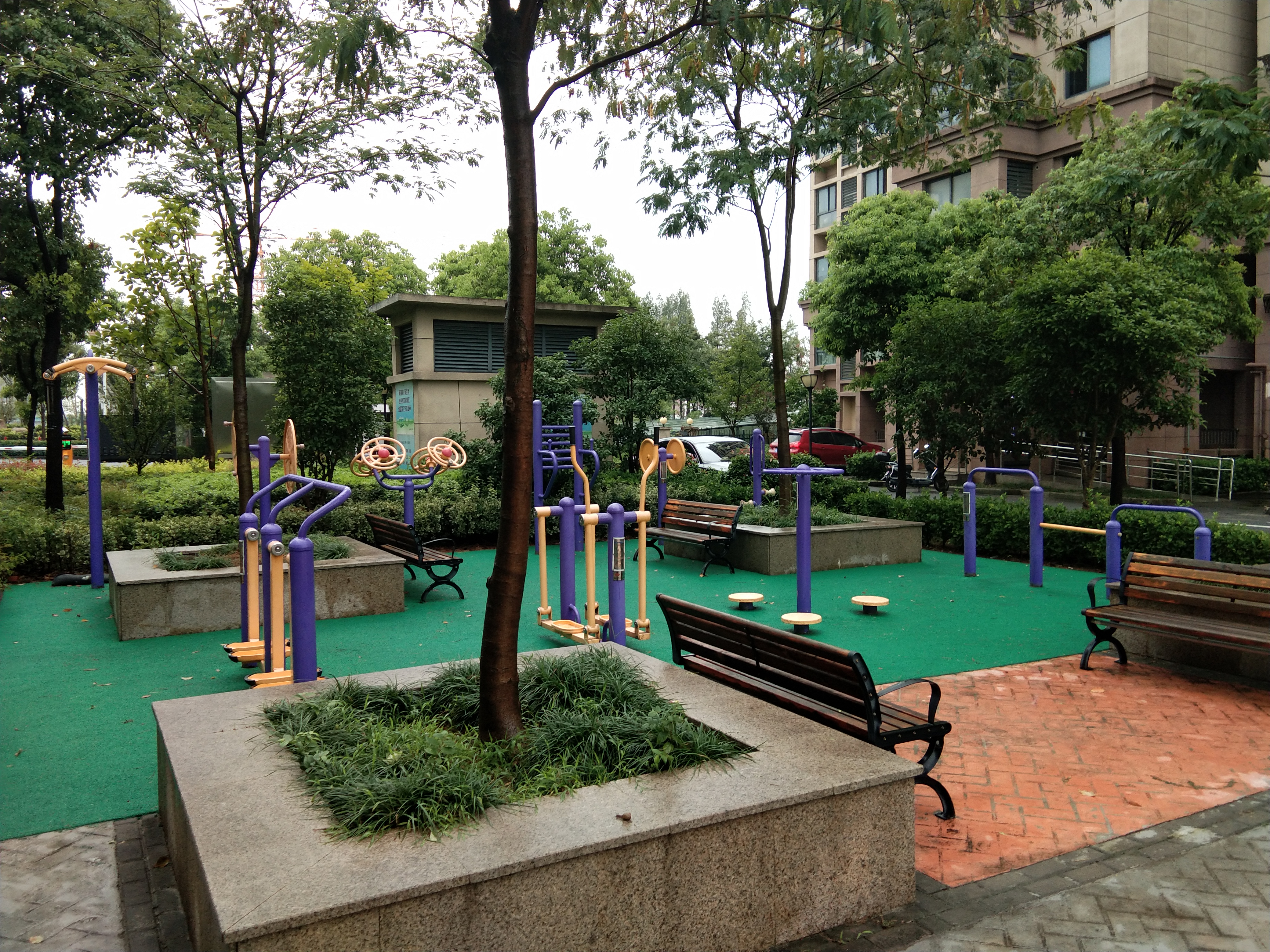 雙橋社區(qū)雙橋公寓二區(qū)健身點(diǎn)