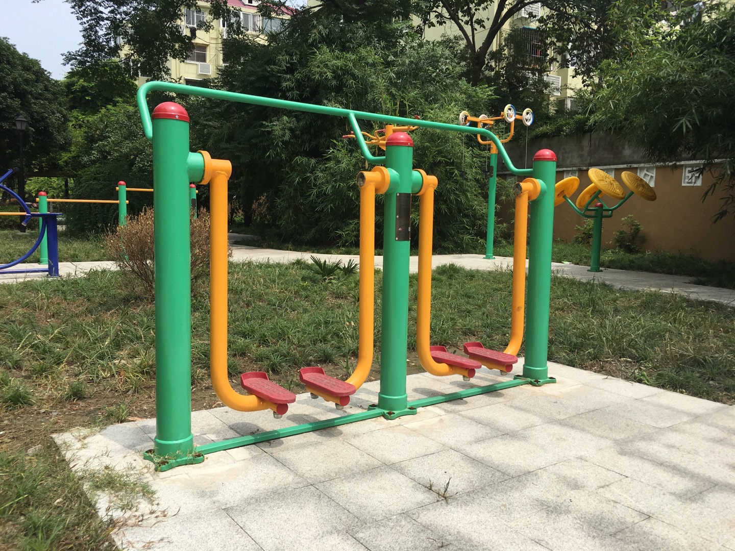 兩聯(lián)漫步機 兩聯(lián)漫步機