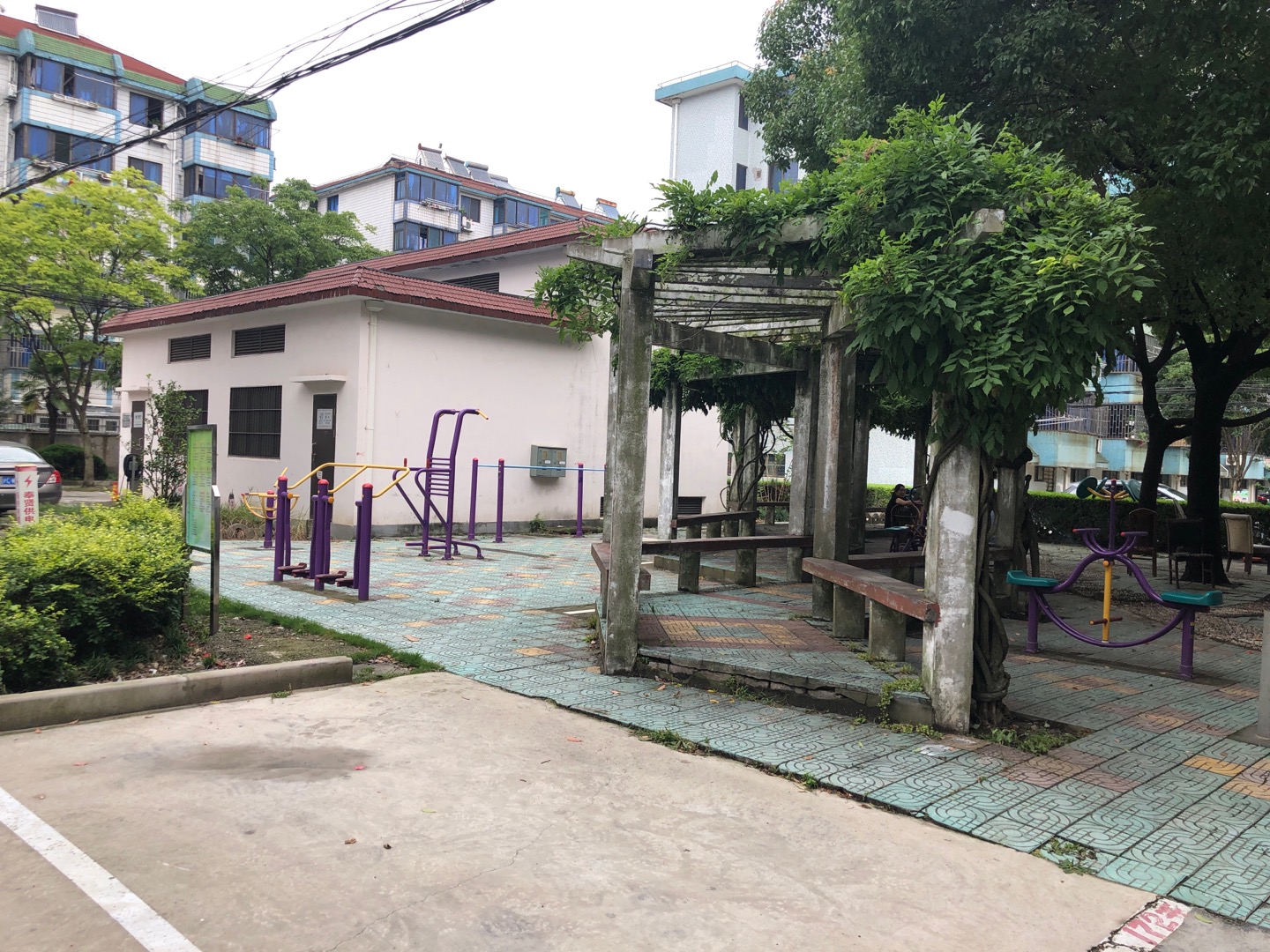 育秀二居健身點2 育秀二居健身點2