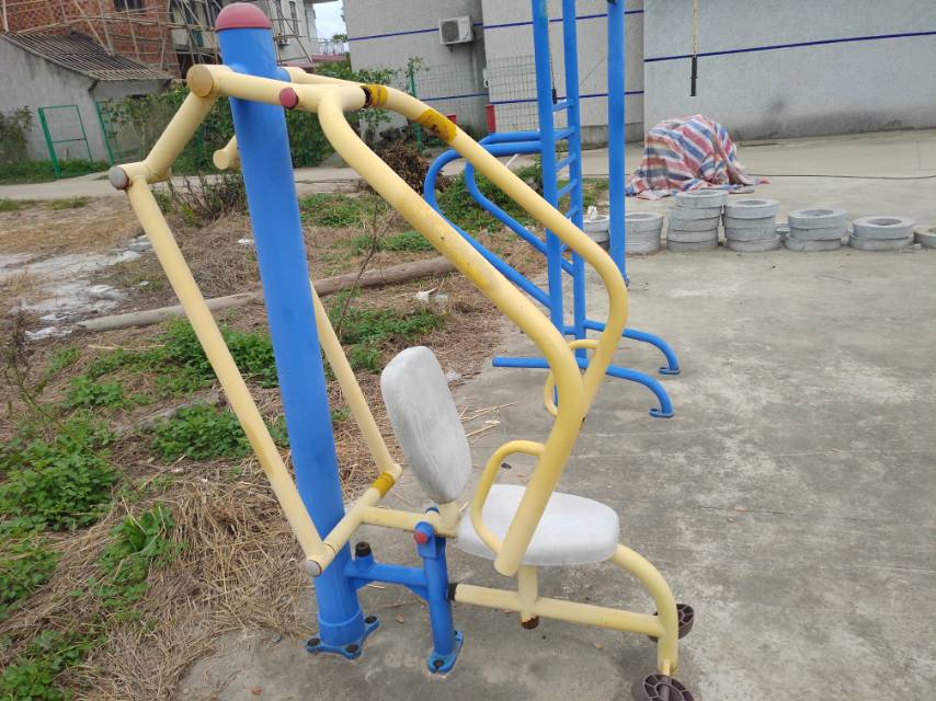 自重推胸器 自重推胸器