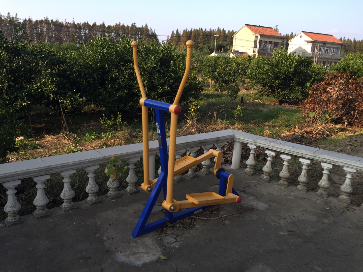 室外橢圓機(jī) 室外橢圓機(jī)