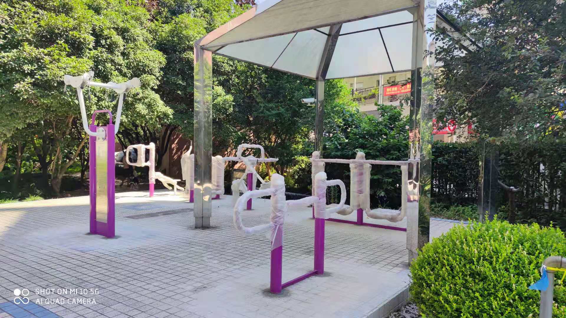 新梅廣場居委健身點(diǎn)A 新梅廣場居委健身點(diǎn)A