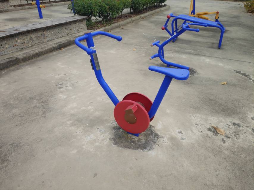 直立健身車(chē)