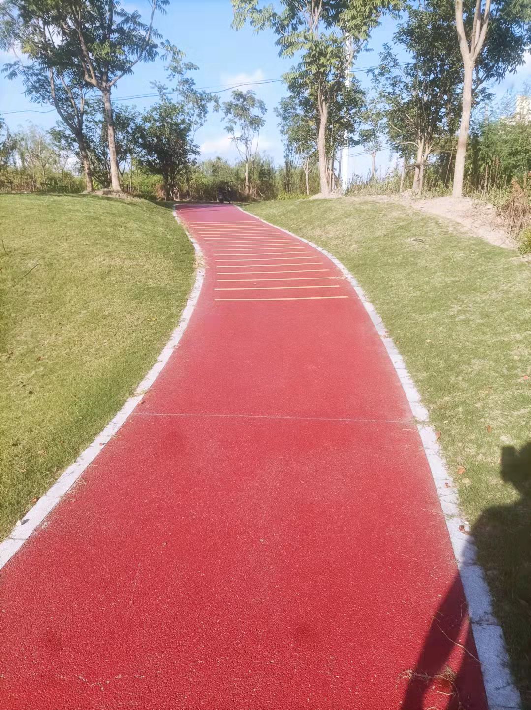 嘉定工業(yè)區(qū)城北大居健身步道 嘉定工業(yè)區(qū)城北大居健身步道