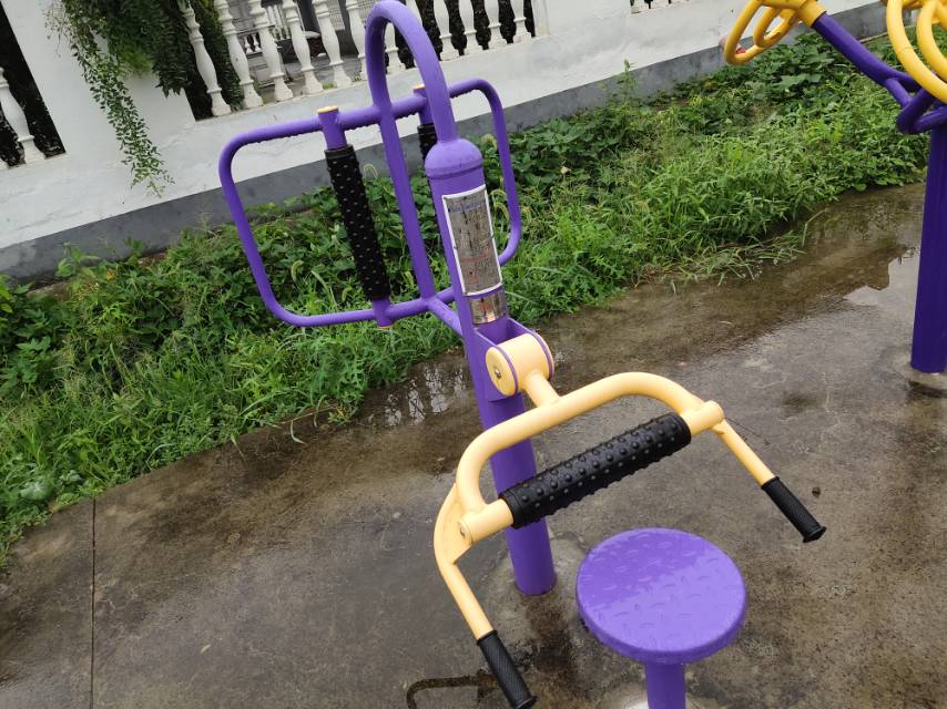 腰背按摩器 腰背按摩器