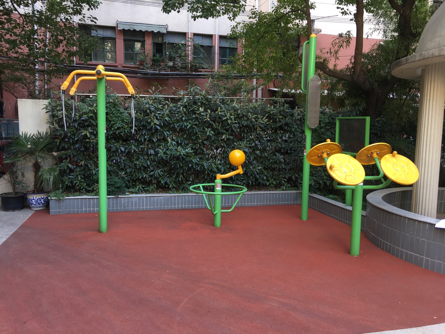 長壽路街道敬老院市民益智健身點(diǎn)