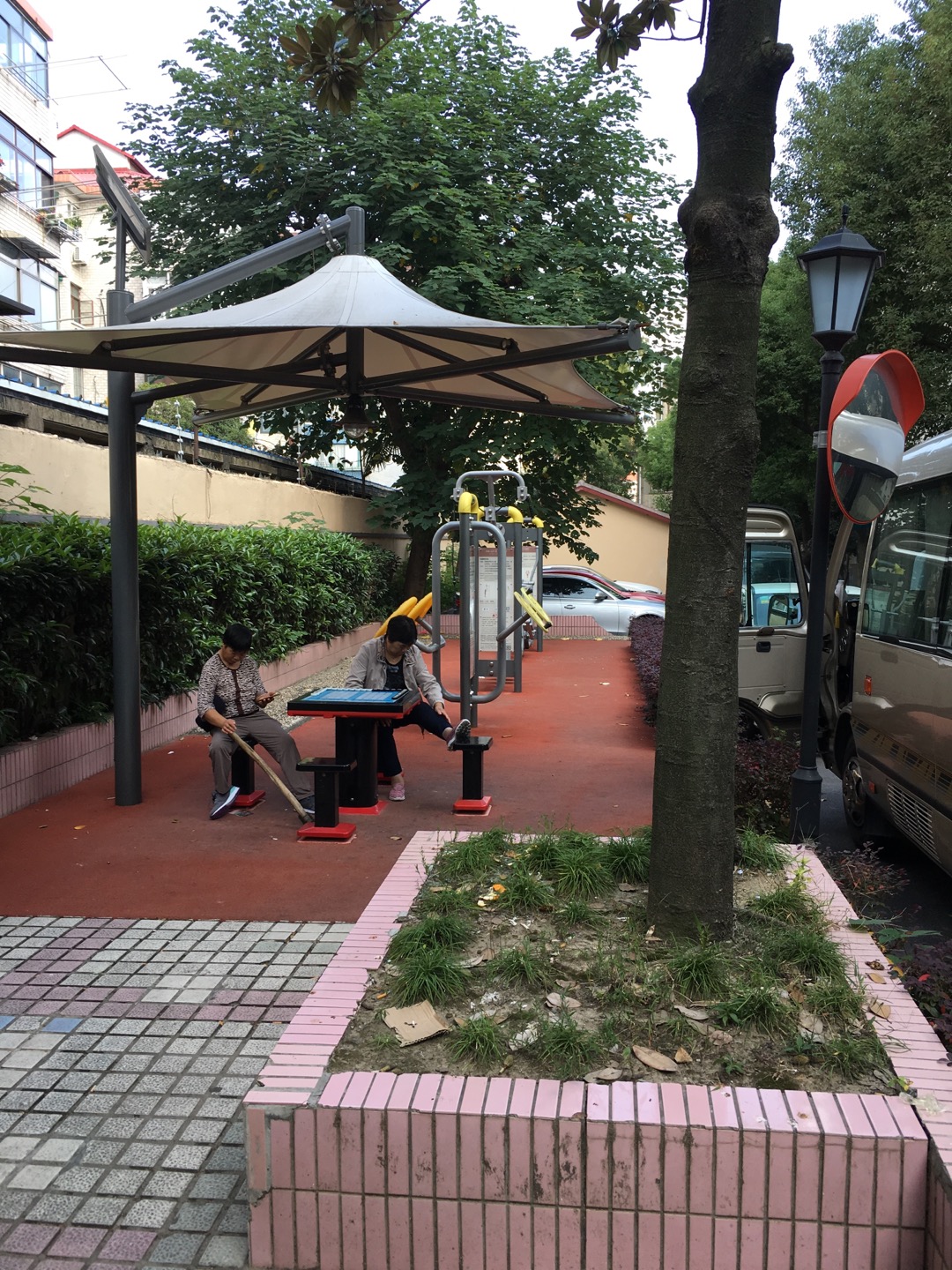 沽源居委益智健身點(diǎn)