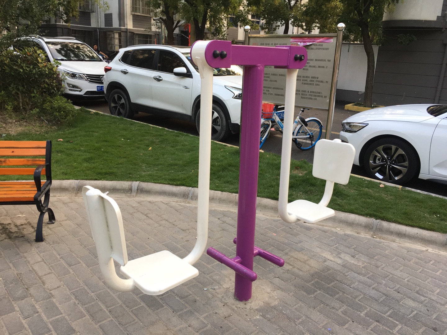 雙人蹬腿器 雙人蹬腿器