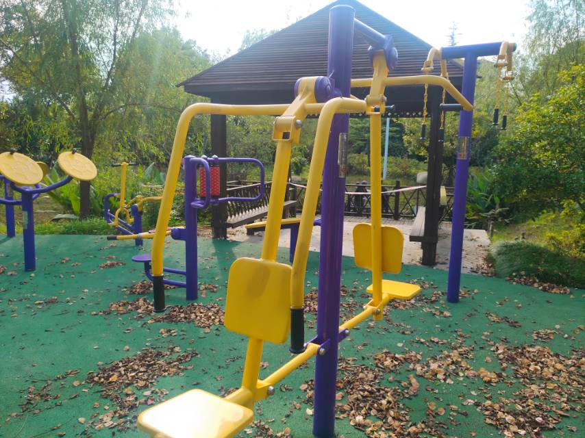 坐推坐拉器 坐推坐拉器