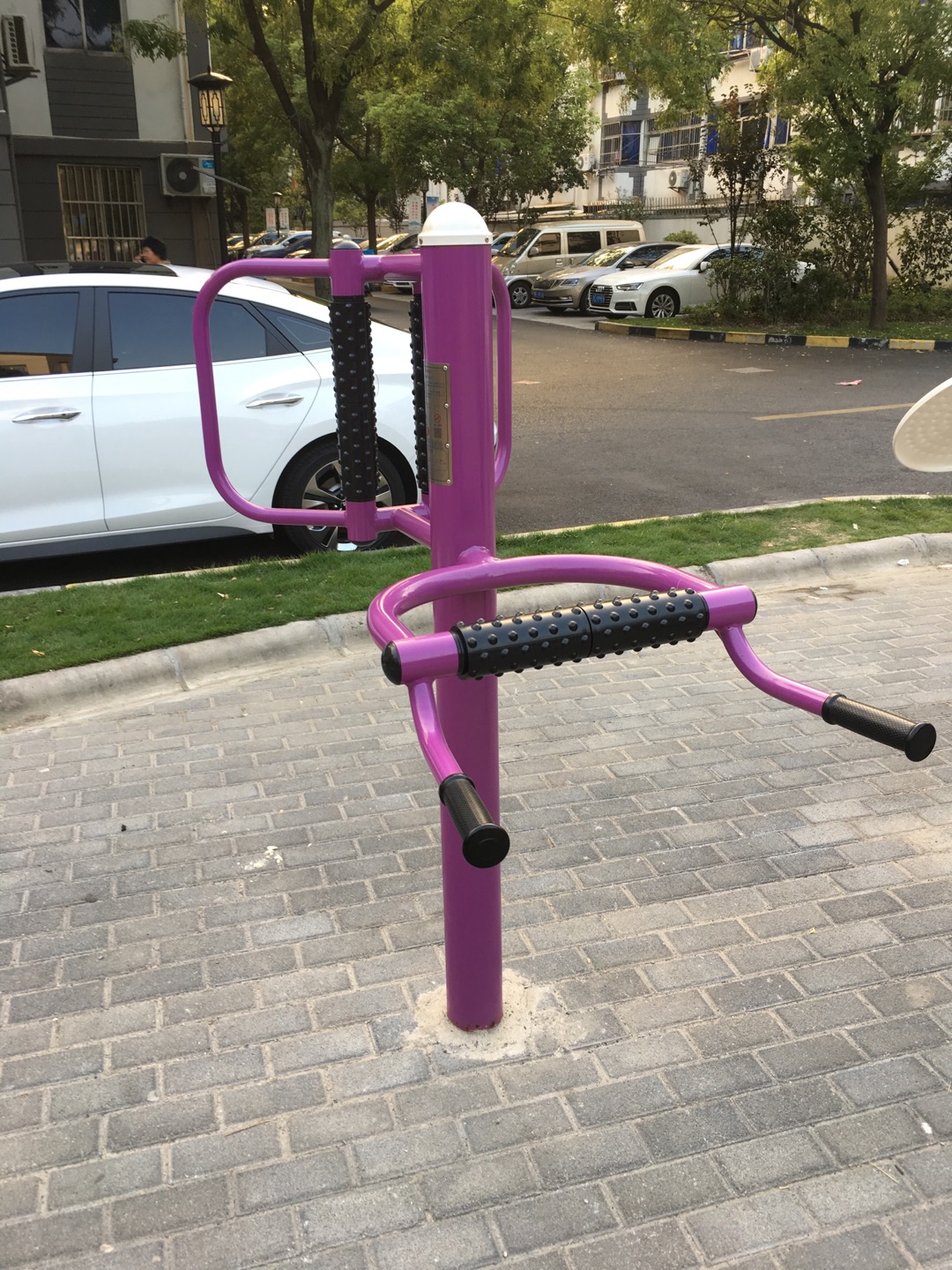 腰背按摩器 腰背按摩器