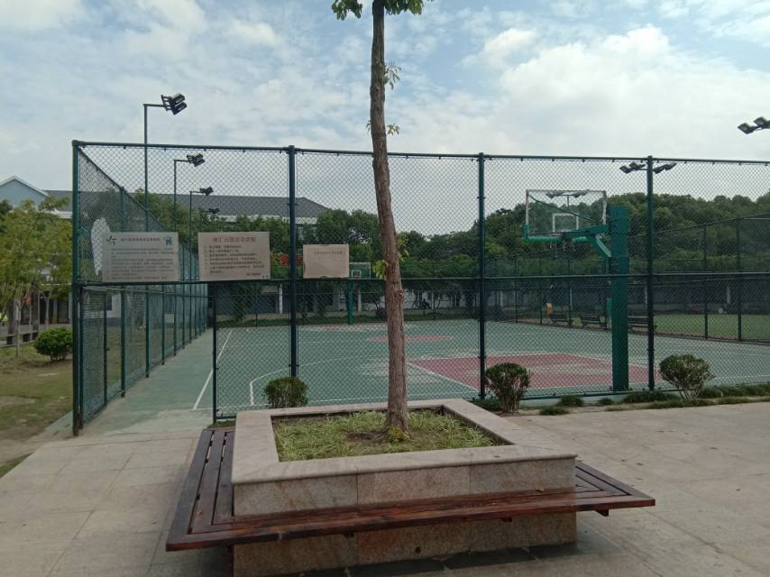 石湖蕩社區(qū)公共運(yùn)動(dòng)場