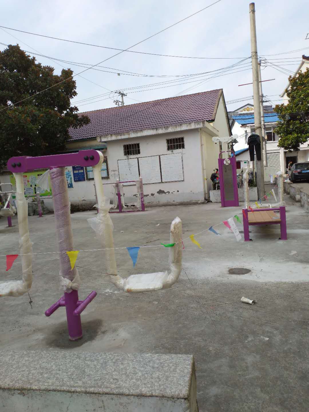 紀(jì)王居委大街健身點(diǎn)