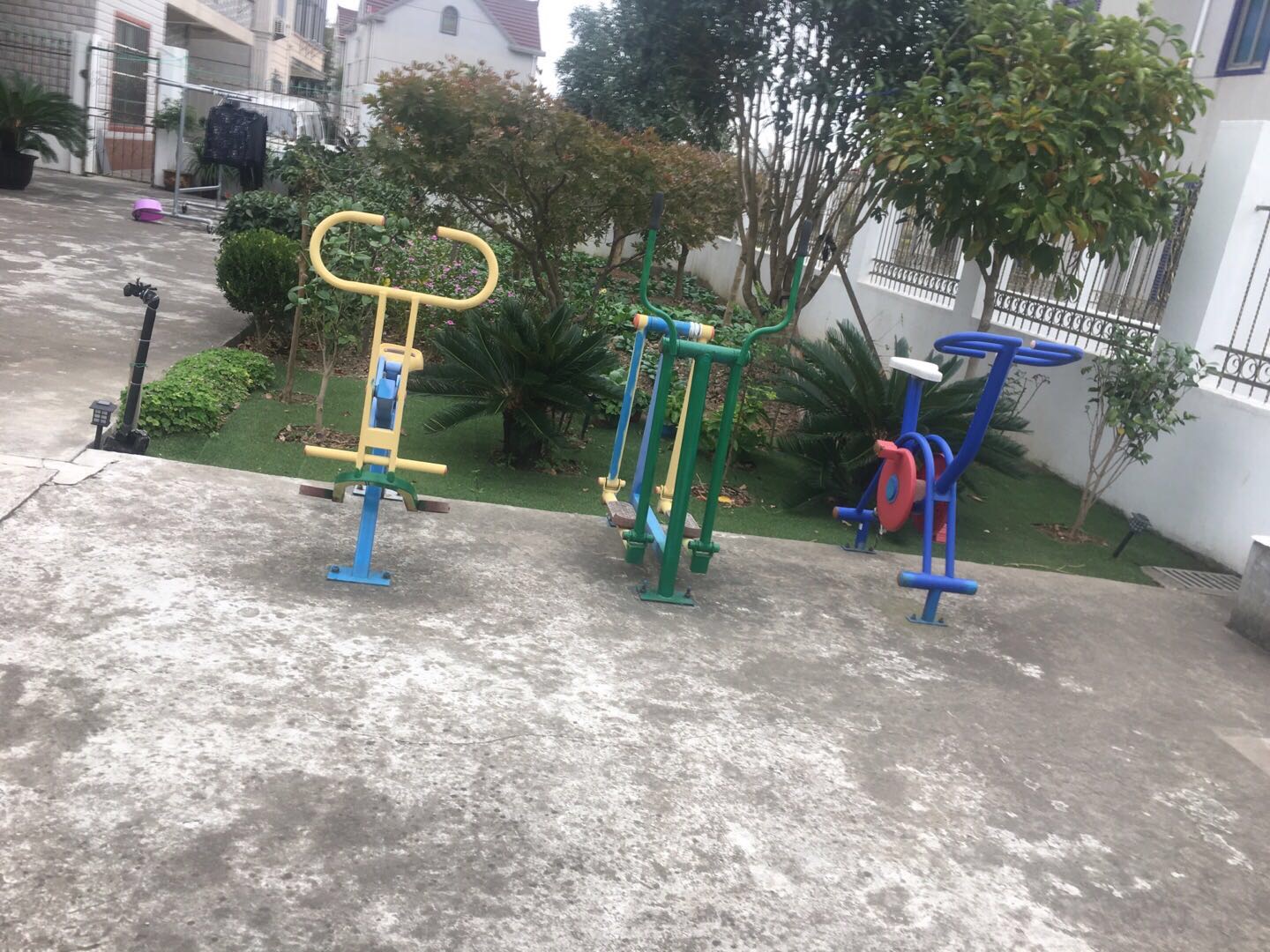 老港鎮(zhèn)建港村民委員會健身苑點