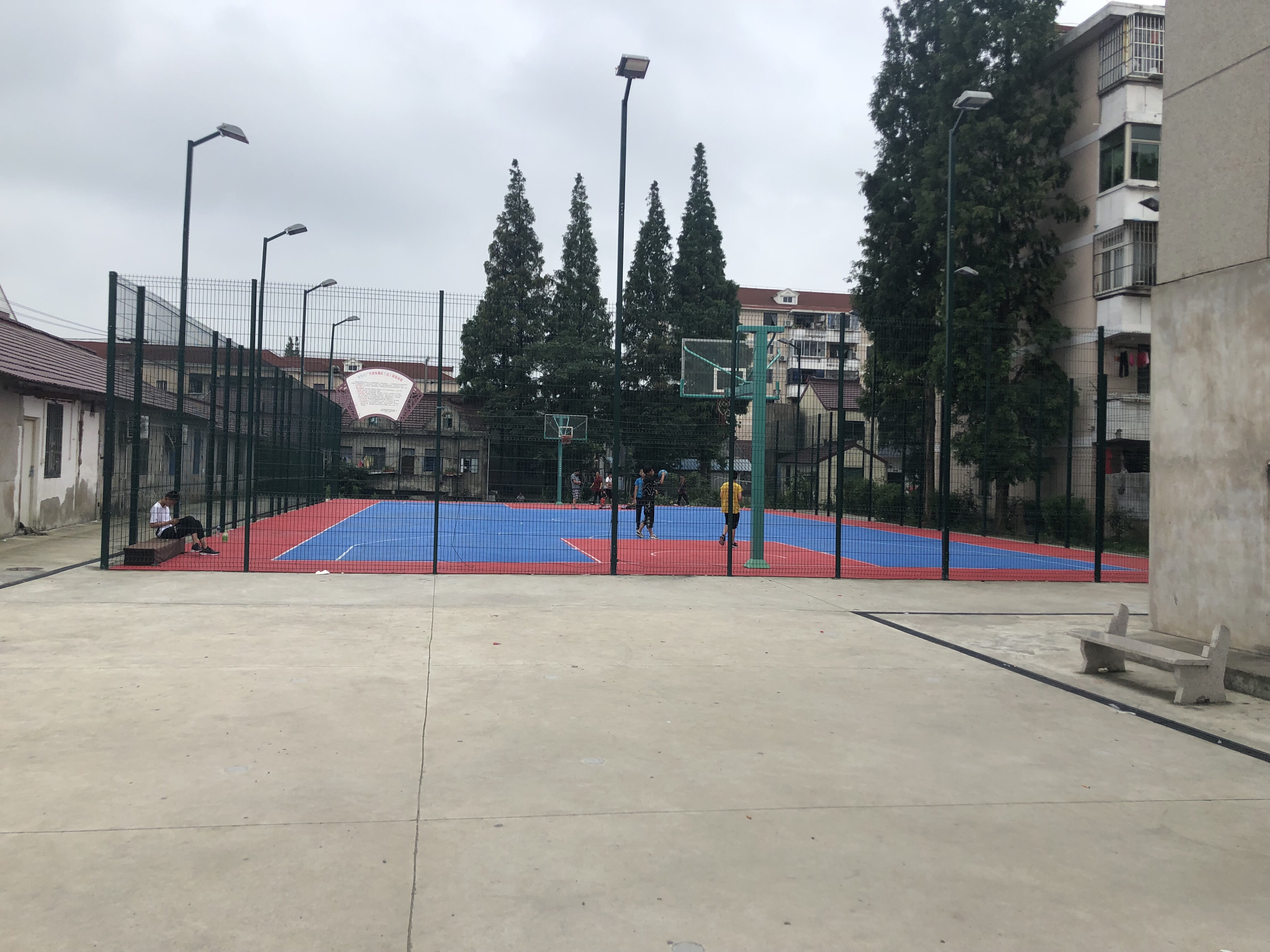 朝陽居委公共運動場 朝陽居委公共運動場