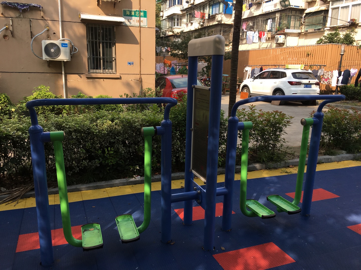 雙立柱太空漫步器 雙立柱太空漫步器