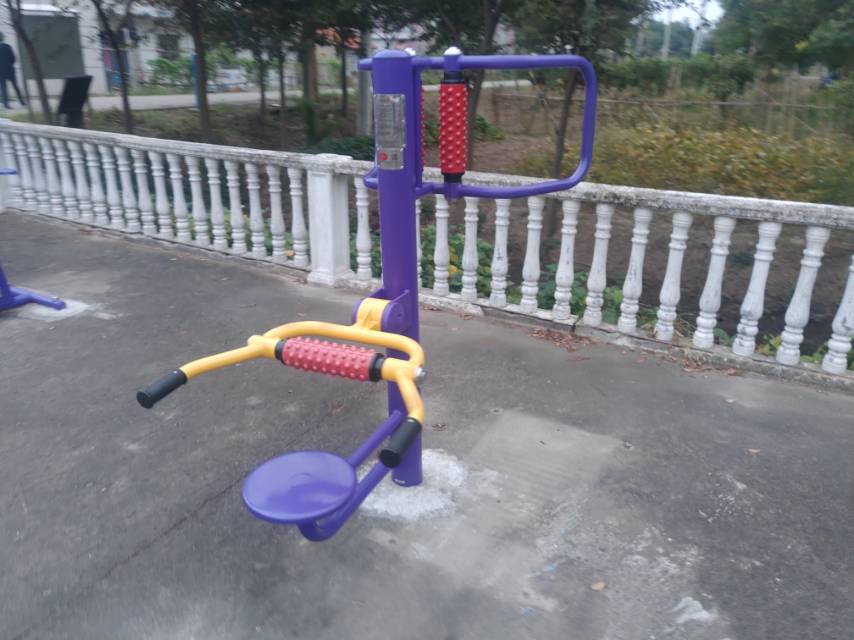 腰背按摩器 腰背按摩器