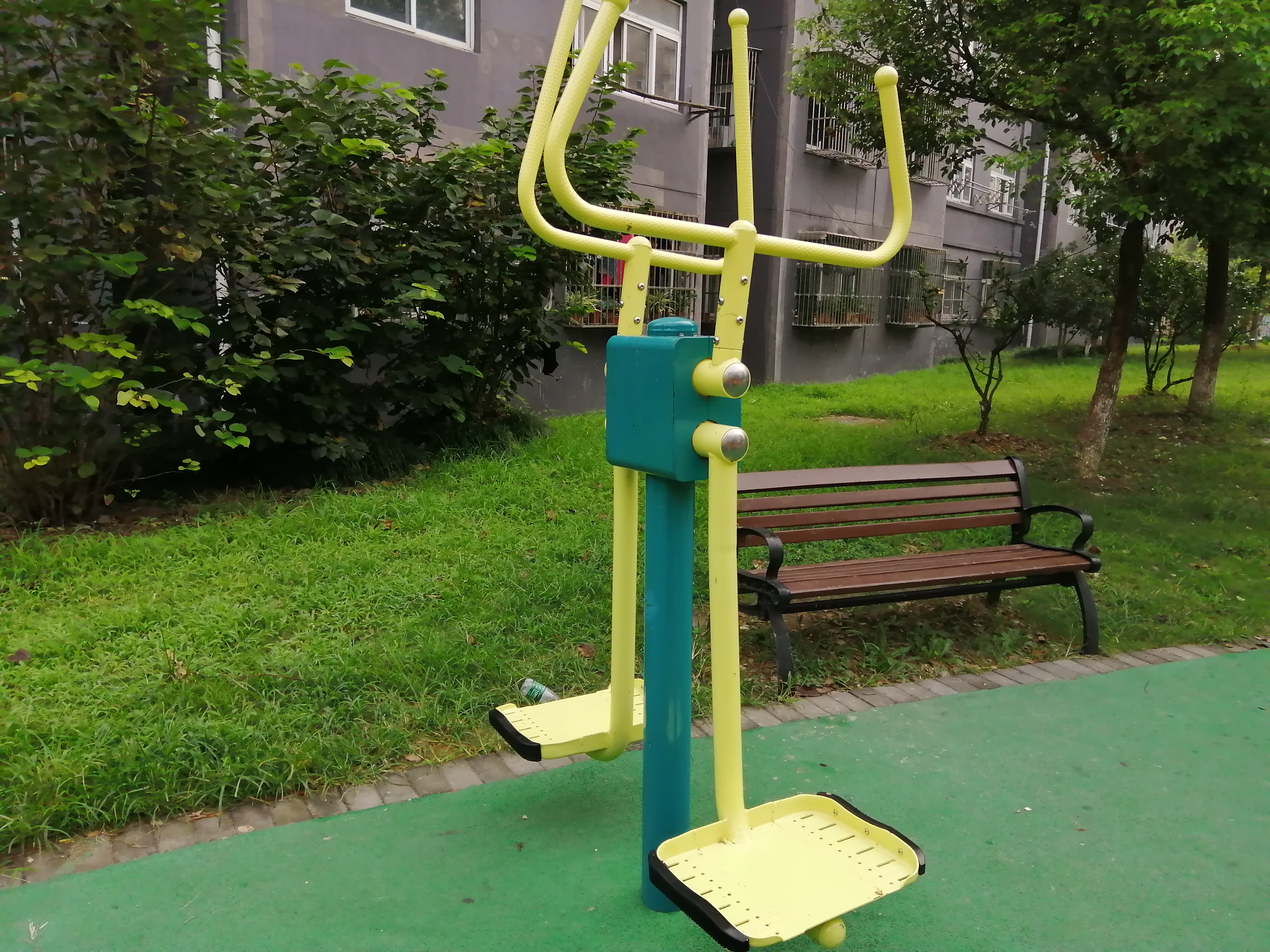 搖臂擺腿健腰器