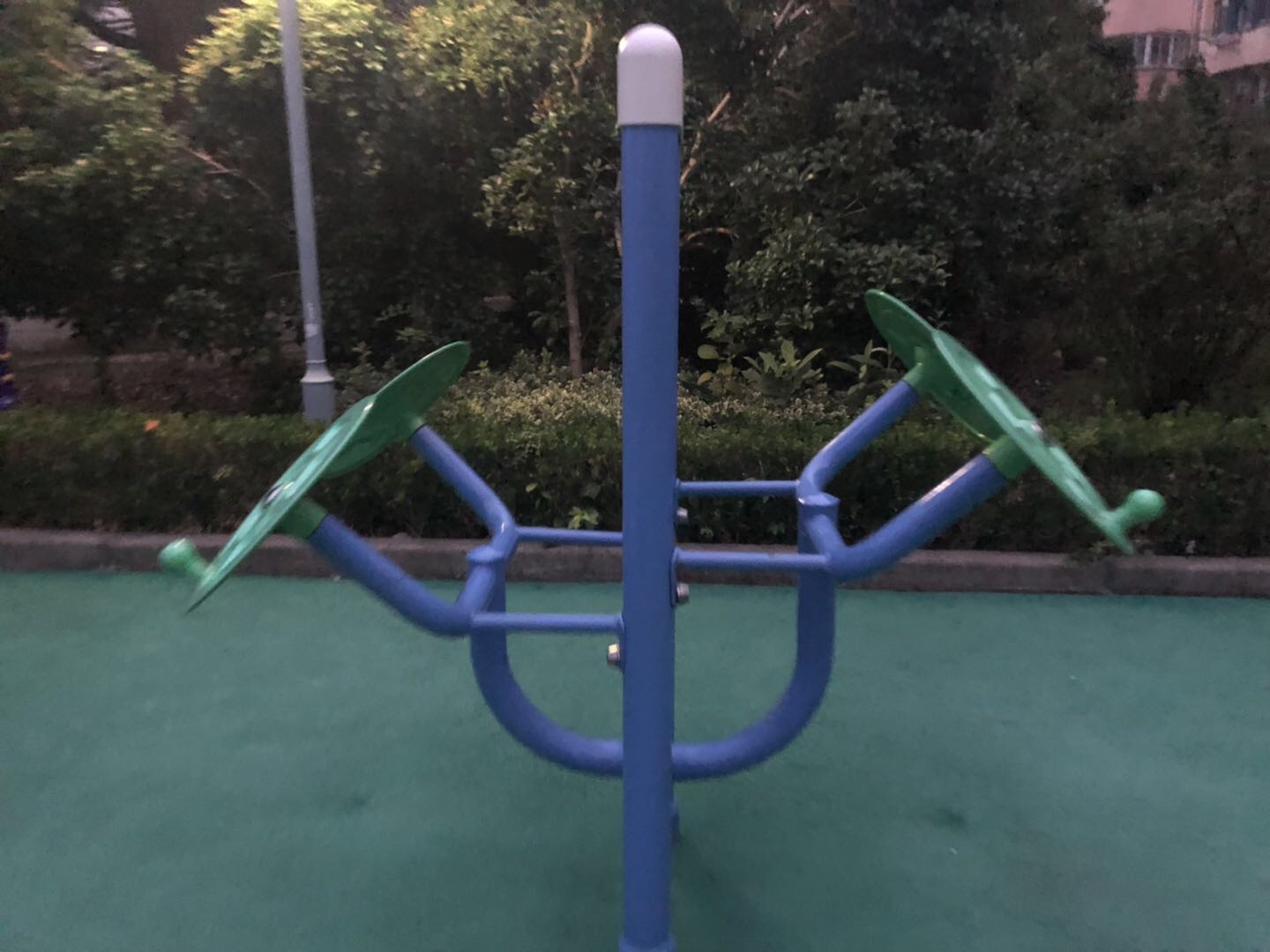 雙立柱太極揉推器 雙立柱太極揉推器