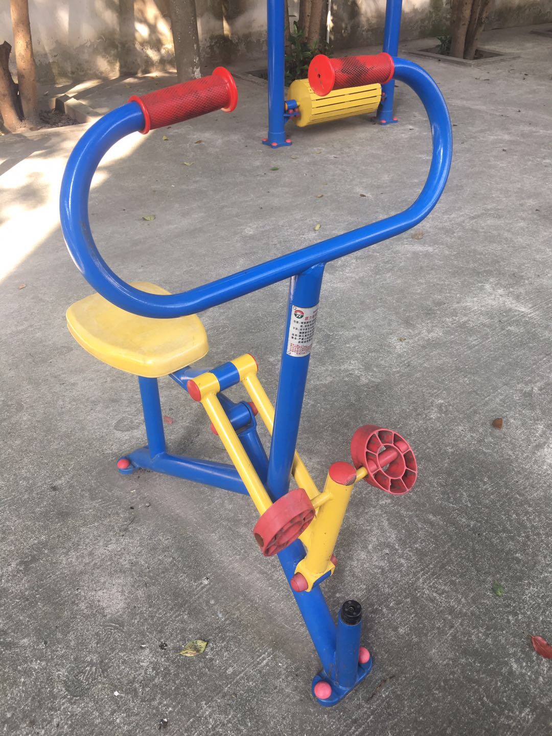 腰力鍛煉器 腰力鍛煉器