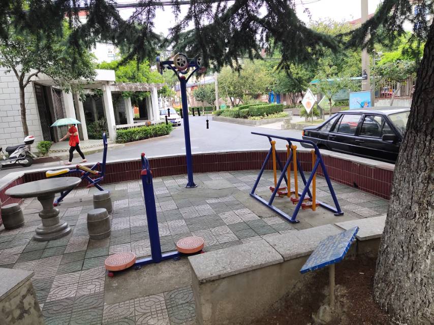 梅園居委健身點(diǎn)