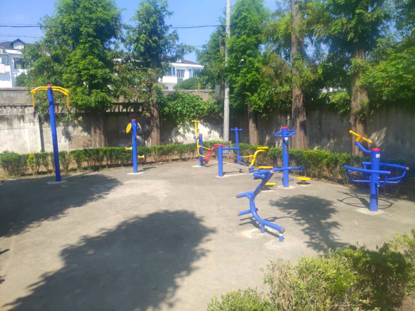 蓮盛居委（小區(qū)內(nèi)）健身點(diǎn)