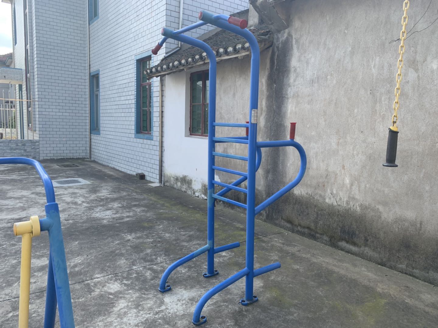 多功能訓(xùn)練器 多功能訓(xùn)練器