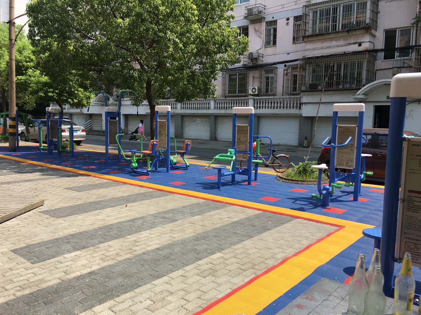 三營房居委健身點(diǎn)