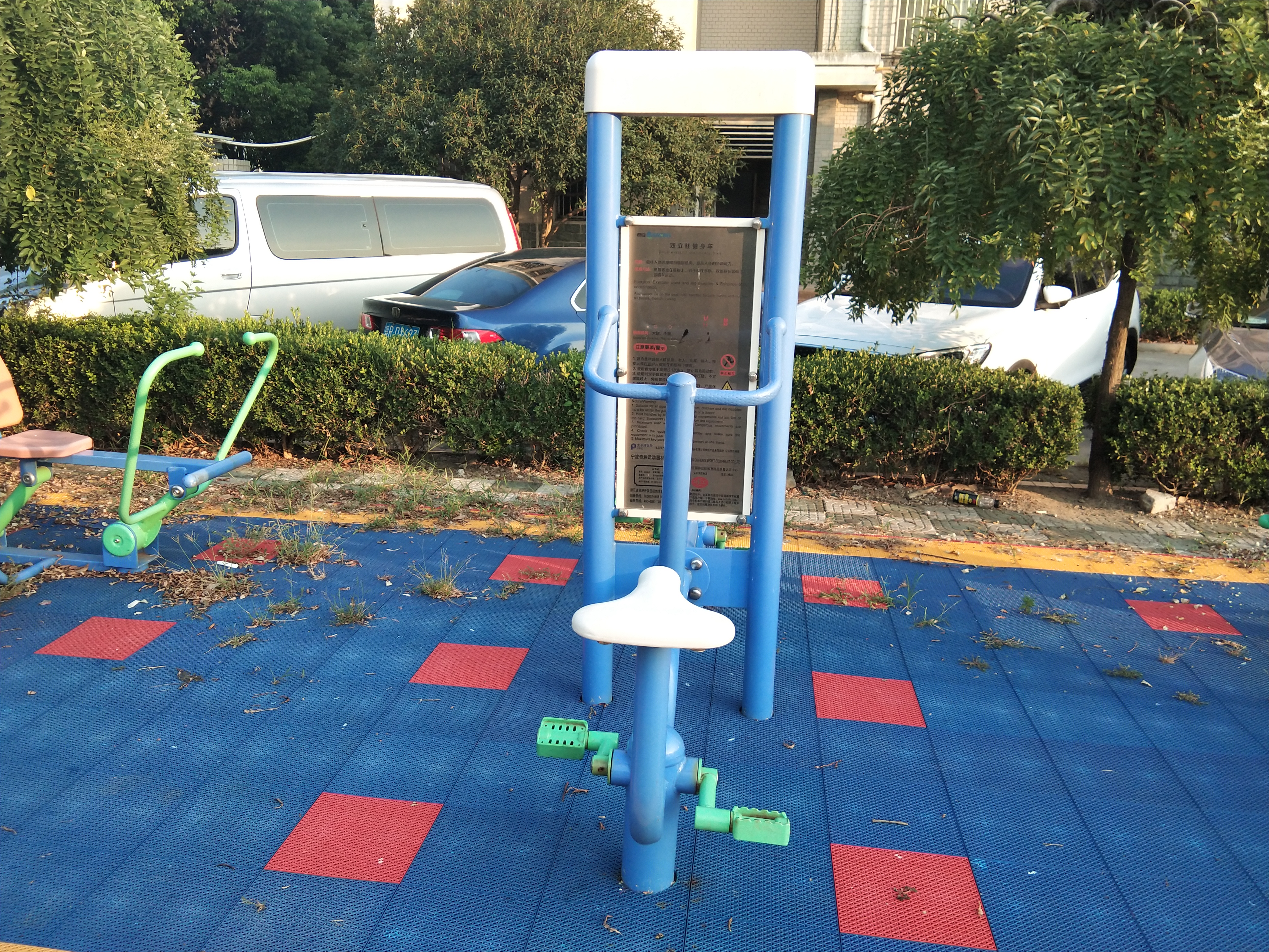 雙立柱健身車 雙立柱健身車