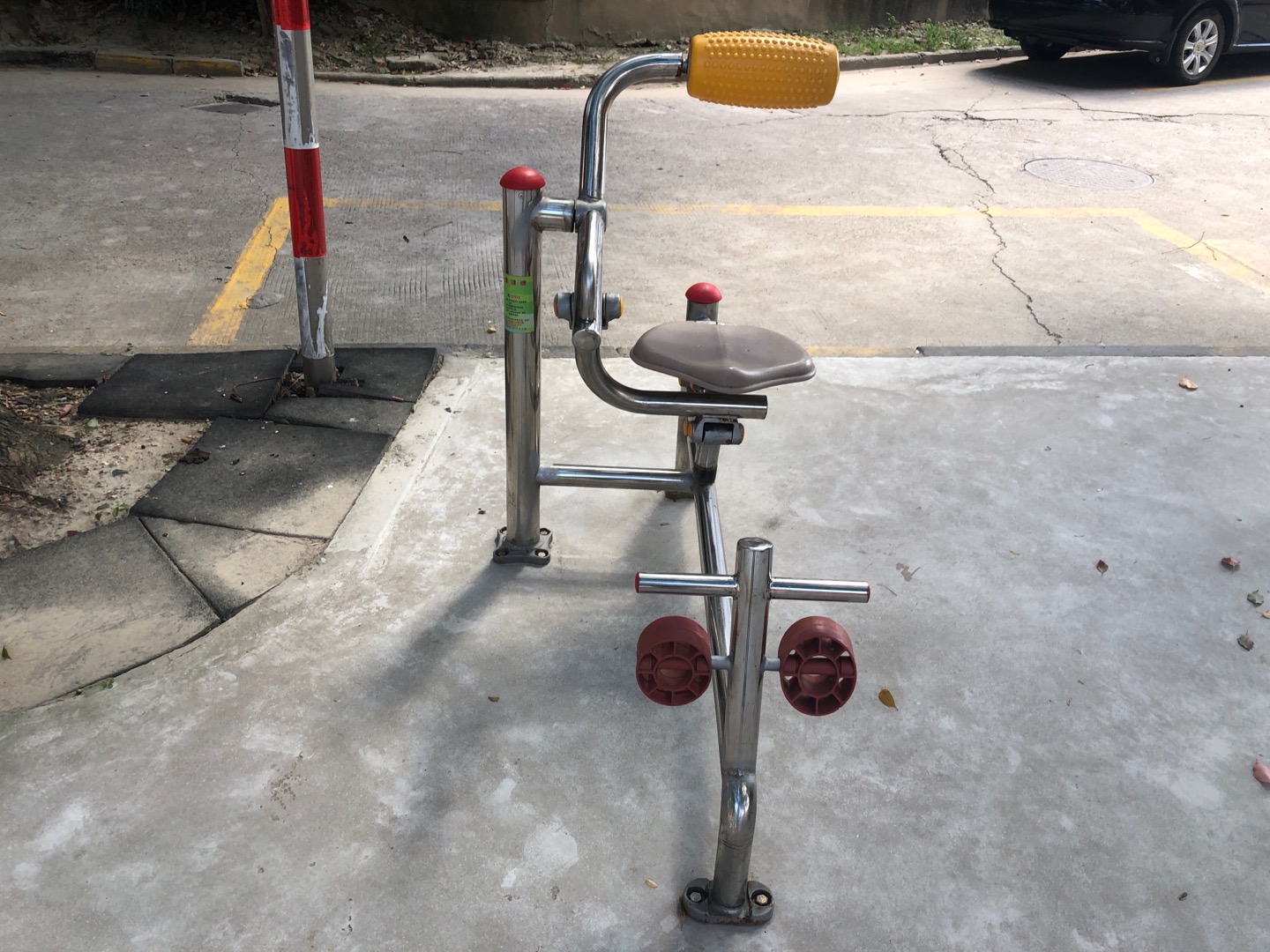 腹背鍛煉器 腹背鍛煉器