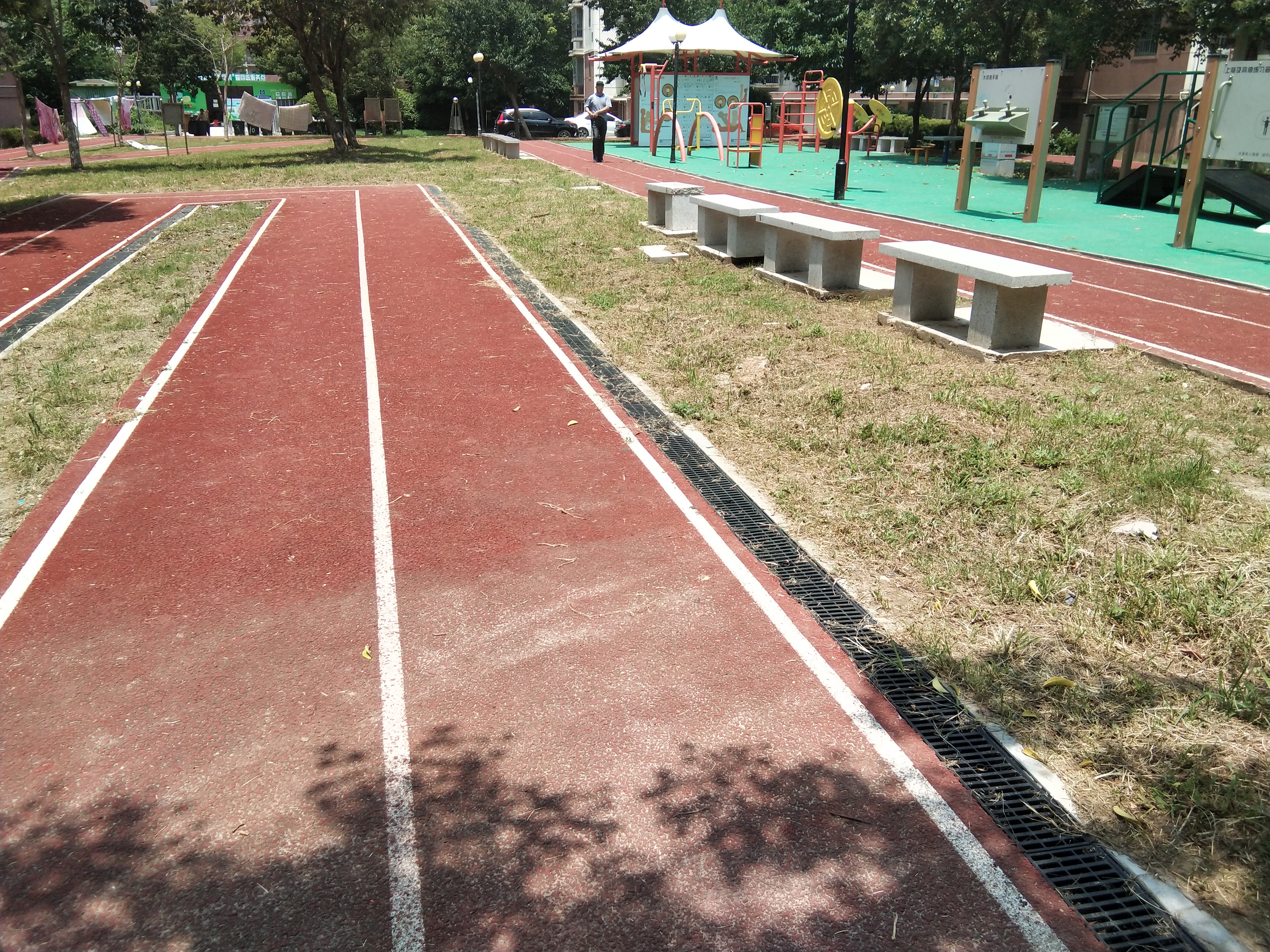 四團(tuán)鎮(zhèn)平安新苑市民健身步道 四團(tuán)鎮(zhèn)平安新苑市民健身步道