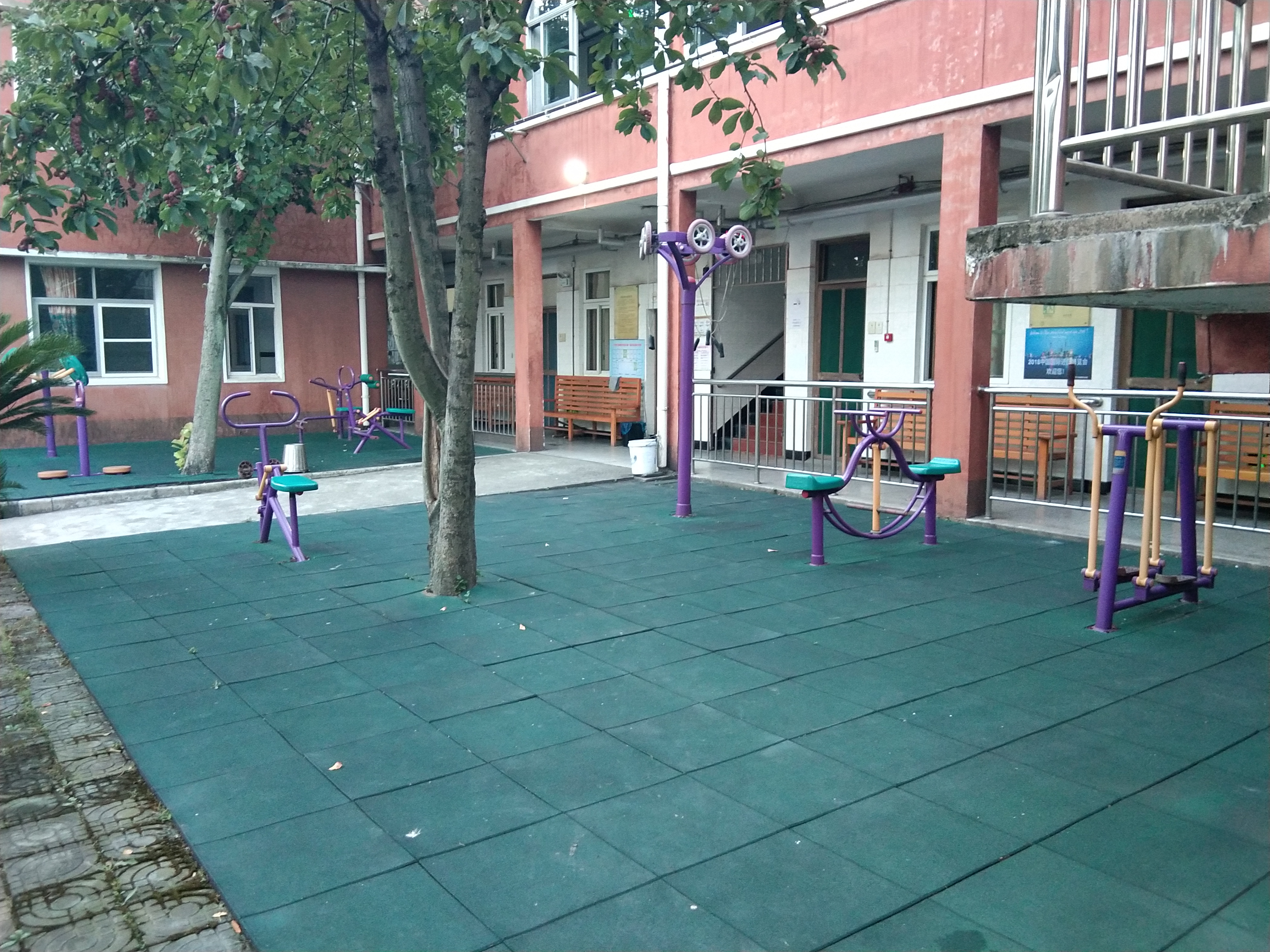 麗康養(yǎng)老院健身點(diǎn)