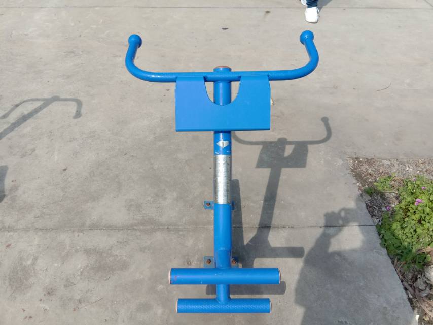 背肌訓(xùn)練器 背肌訓(xùn)練器