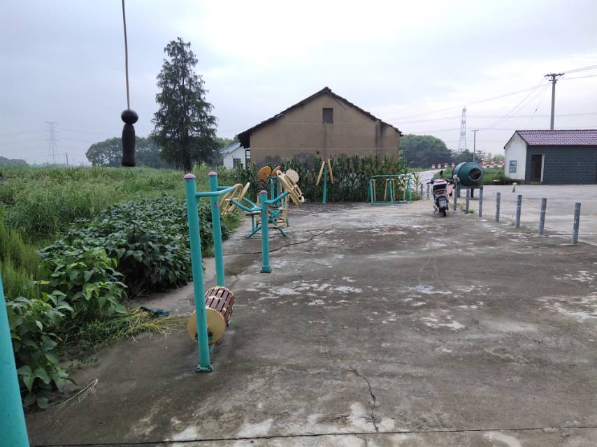 新勝村3組市民益智健身點